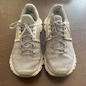 On Cloud tennis shoes